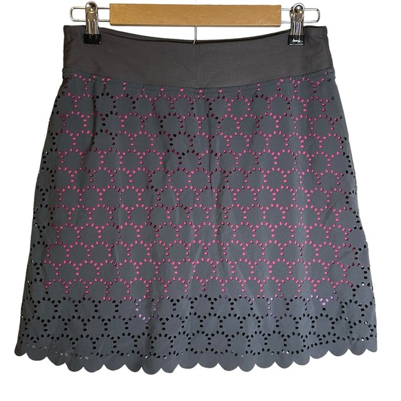 Title Nine Nimblene Illusion Skort Gray Pink Laser Cut TN-150977 Size Small - Picture 5 of 12